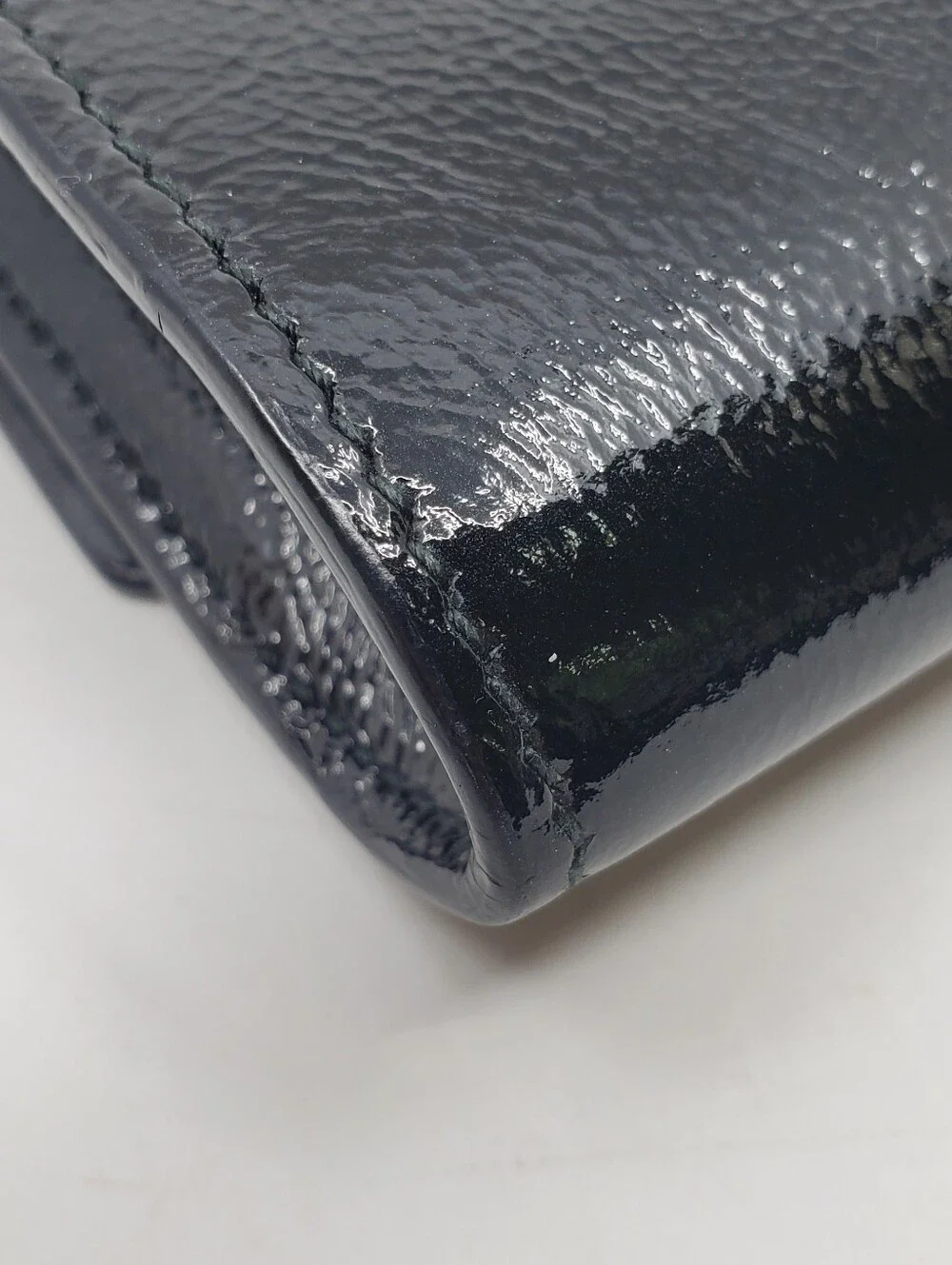 YSL Textured Patent Monogram Large Belle De Jour Clutch - Picture 12 of 14